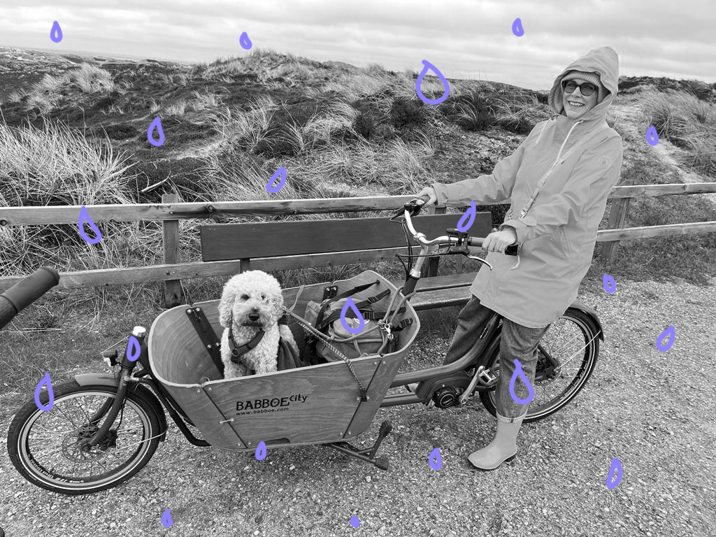 Britta und Cooper auf Sylt im Lastenrad